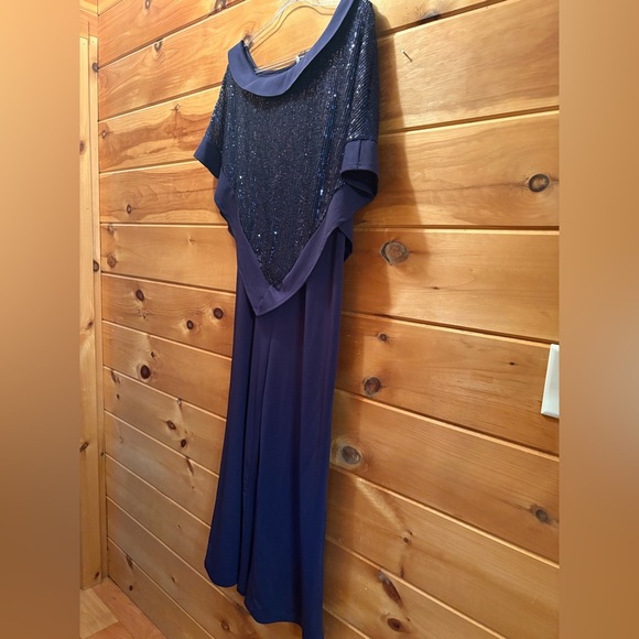 Elegant Navy Jumpsuit size M NWOT - Picture 11 of 17